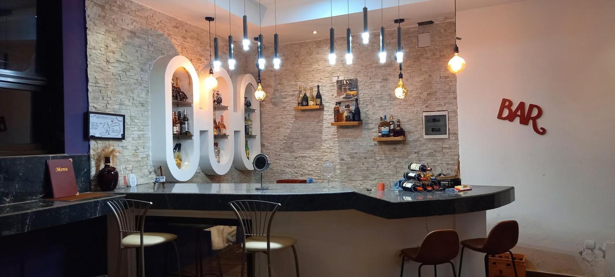 Appart Hotel Mireille Яунде Экстерьер фото